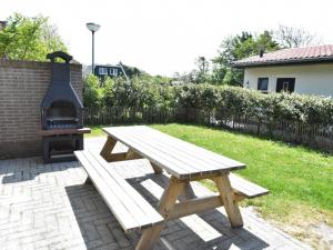 Zahrada ubytování Holiday Home in Callantsoog near Beach