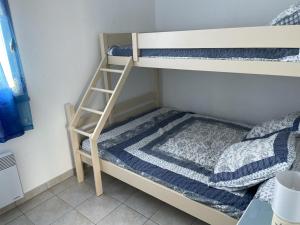 Φωτογραφία από το άλμπουμ του Appartement Valras-plage 2chambres résidence avec piscine σε Valras-Plage