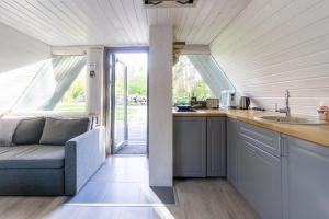 Kuchyň nebo kuchyňský kout v ubytování Nordicstay Noarootsi Saunahouse