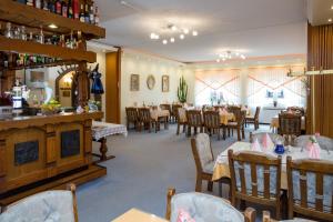 Restaurace v ubytování Hotel Restaurant Rehberg