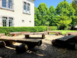 Gîte de Groupe de la Semoisにある庭