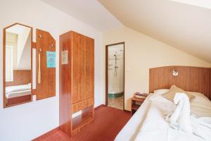Posteľ alebo postele v izbe v ubytovaní Francis SPA HOTEL