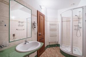 Kúpeľňa v ubytovaní Francis SPA HOTEL