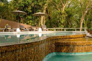 Бассейн в Baan Krating Phuket Resort -SHA Plus или поблизости