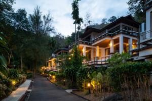 Gallery image of Baan Krating Phuket Resort -SHA Plus in Nai Harn Beach