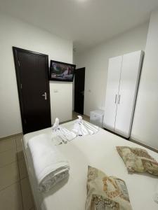 Gallery image of Hostel Tripoli Palace in Bucharest