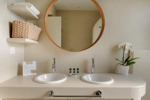 Koupelna v ubytování Casa Di Fiori Andros Suites