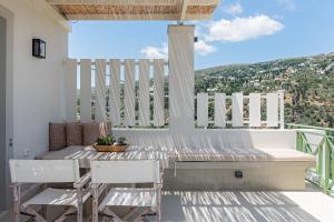 Balkón nebo terasa v ubytování Casa Di Fiori Andros Suites
