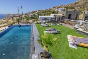 The swimming pool at or close to Maregold Mykonos Micro-Boutique Suites, Adults Only