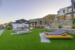 Gallery image of Maregold Mykonos Micro-Boutique Suites, Adults Only in Elia Beach