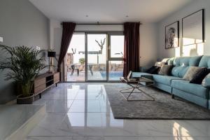 Χώρος καθιστικού στο LUXURY 3 BED, 2 BATH DETACHED VILLA, PRIME LOCATION, ONLY 400 MTRS TO THE BEACH