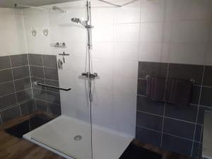 Ванна кімната в Le Charm'en Gîte