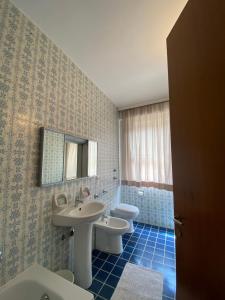 Kylpyhuone majoituspaikassa Hotel Due Giardini