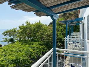 Балкон или терраса в Samothraki Akrogiali Rooms