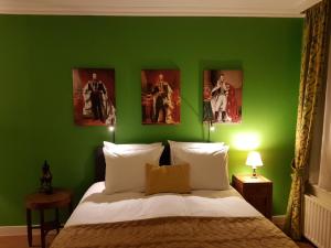 Postel nebo postele na pokoji v ubytování Emma's B&B