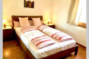 Posteľ alebo postele v izbe v ubytovaní Casa Diana: Vista al mar y 3min a la playa y 30min a PortAventura