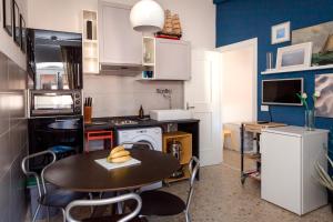 Photo de la galerie de l'établissement Suite contemporanea tra le vie storiche, à Moneglia