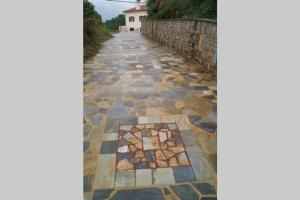 Foto dalla galleria di Spacious Paradise with stone-build patio a Chorefto