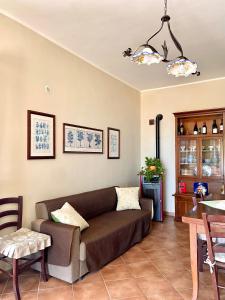 A seating area at Villa Chiara
