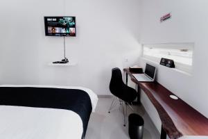 TV a/nebo společenská místnost v ubytování Kingston House