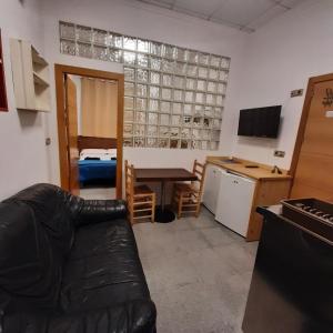 Kuchyňa alebo kuchynka v ubytovaní Habitaciones La MAR