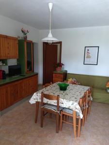 Kuchyňa alebo kuchynka v ubytovaní Appartamenti per vacanze Valle Onesta