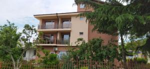 Gallery image of Къща, стаи за гости Мери in Chernomorets