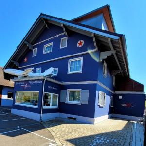 Budova, kde se penzion – hostinec nachází