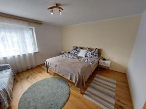 Zdjęcie z galerii obiektu Ferienwohnung Monika 2 w mieście Innsbruck