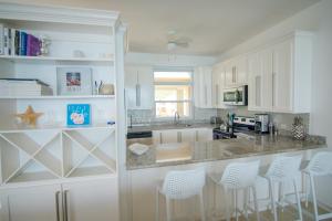 Gallery image of Ocho Rios Penthouse at Whispering Seas in Ocho Rios