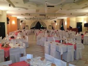 Restaurace v ubytování Faros Luxury Suites