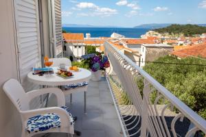 Balkón alebo terasa v ubytovaní Hortenzija Apartments