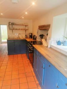 Cuina o zona de cuina de Glenfield Cottage - Secluded Luxury deep in the Oxfordshire Countryside