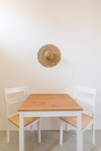 Gallery image of Themonies Suites and Apartments in Kithnos