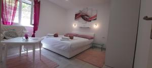 Gallery image of Apartments SUHO Komiza in Komiža