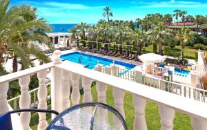 Bazén v ubytování Onkel Resort Hotel nebo v jeho okolí