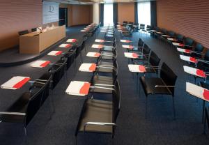 The business area and/or conference room at Domina Milano Fiera