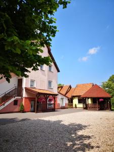 Budova, v ktorej sa apartmán nachádza