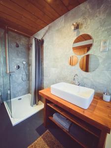 Koupelna v ubytování Nîdwazô - Ecolodge & Maison d'hôtes