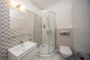 Kúpeľňa v ubytovaní Cherry Apartman