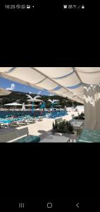 Bazén v ubytovaní Luxury residence Adriatic Pearl alebo v jeho blízkosti