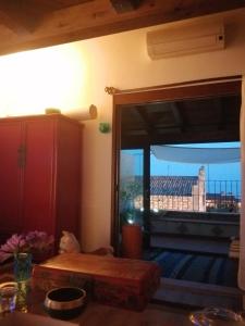 Fotografia z galérie ubytovania Aly Art Apartment Taormina Duomo, Gulf & Etna view v Taormine