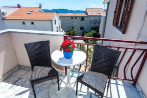 Fotografie z fotogalerie ubytování Room in Pakostane with sea view, balcony, air conditioning, W-LAN 3475-6 v Pakoštane