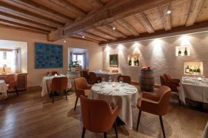 Art Boutique Hotel Monopol的休息区