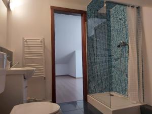 Koupelna v ubytování Casa Eric + 27 fotografií
