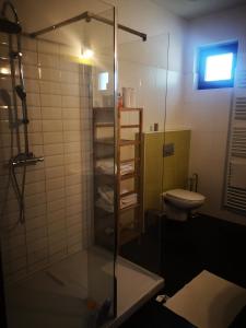 Ένα μπάνιο στο Luxury Apartman +12 φωτογραφίες