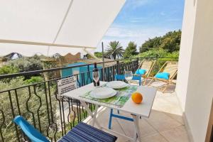 Μπαλκόνι ή βεράντα στο Loft Exotic - 100 metri dalla spiaggia e dal mare di Fontane Bianche