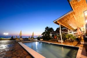 Swimming pool sa o malapit sa Villaggio Stella del Sud & Resort