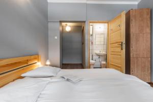 Photo de la galerie de l'établissement Top Hostel Pokoje Gościnne, à Zakopane