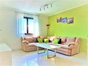 Fotografie z fotogalerie ubytování Apartment in Betina 3837-1 v destinaci Betina + 32 fotografií